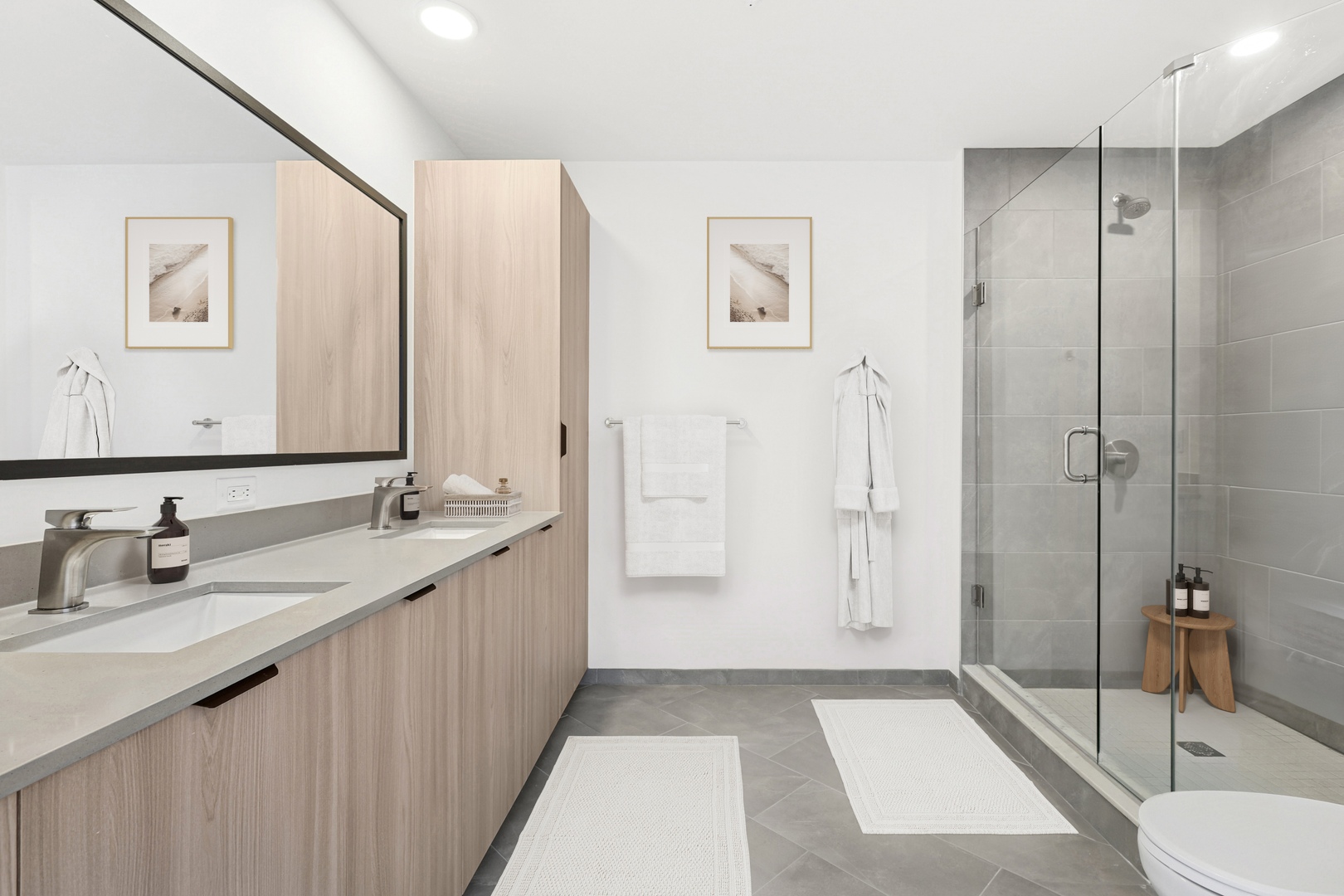 virtually_staged_b3_bathroom