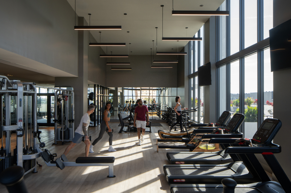 VIV_LuxuryApartmentCommunity_FitnessCenter_ST.PeteFL